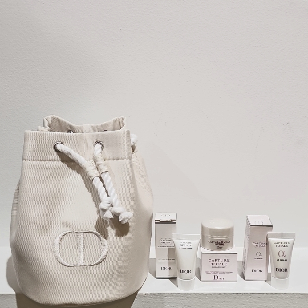 4 PC DIOR BEAUTY DRAWSTRING BUCKET BAG & SKINCARE BUNDLE